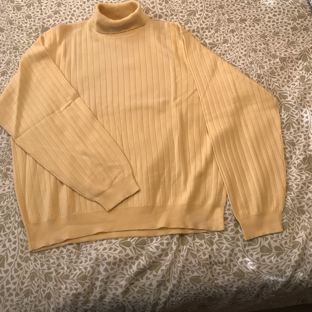 Brooks Brothers Light Yellow Turtleneck Sweater